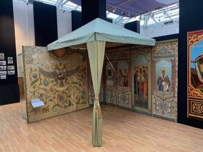 Подлинную походную церковь и мантию на раку Александра Невского покажут в петербургском Музее истории религии