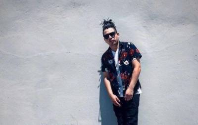 Мексиканский рэпер Dan Sur вместо волос вживил себе в голову десятки золотых цепей (ФОТО)