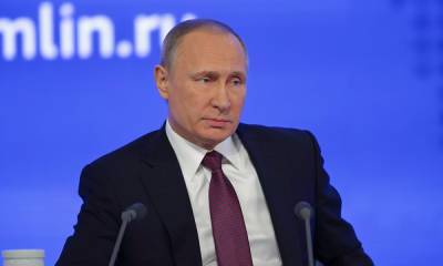 Заболевшие ковидом из окружения Путина вовремя не прошли ревакцинацию