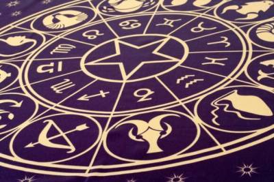 Опасный день в плане эмоций пророчат астрологи всем знакам зодиака – гороскоп на 21 сентября