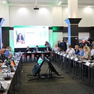 В Запорожье стартовал международный экологический форум