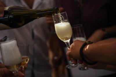В Союзе виноделов назвали хайпом закон о поставке шампанского в Россию: это была пиар-кампания