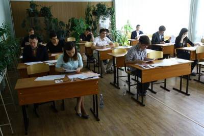 Ульяновские школы откроют после выборов? Минпросвещения отвечает на вопросы