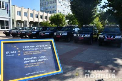 Полиция Луганщины получила 14 внедорожников от Евросоюза