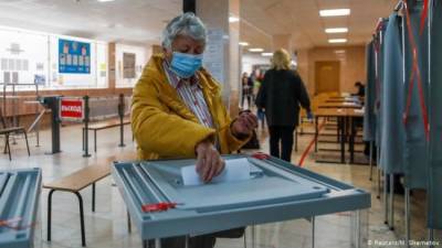 Избирательные участки на выборах в Госдуму открылись в Сибири
