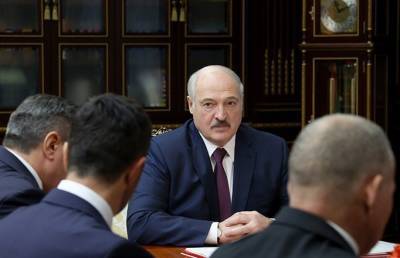 Назначены новые послы, руководители предприятий и министерств: Лукашенко провел кадровый день