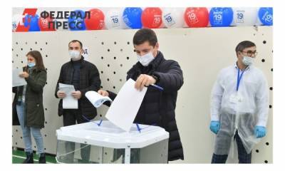 Губернатор Артюхов одним из первых проголосовал на Ямале