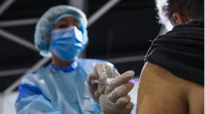 Украина начнет производство собственной вакцин против COVID-19 в 2022 году