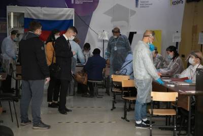 Тюменец нашел в списках избирателей на участке своего умершего отца