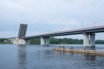 Ладожский мост на трассе «Кола» разведут утром 14 сентября