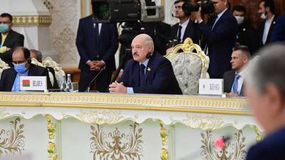 Лукашенко призвал страны ШОС избавиться от долларов в торговле
