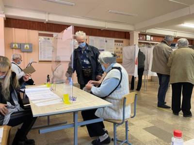 Леноблизбирком проверяет информацию о избирателях в Гатчине которые не проживают по своим адресам