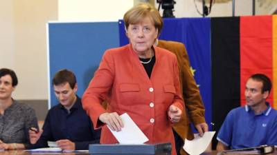 Выборы уже в это воскресенье: Меркель не собирается идти на избирательный участок