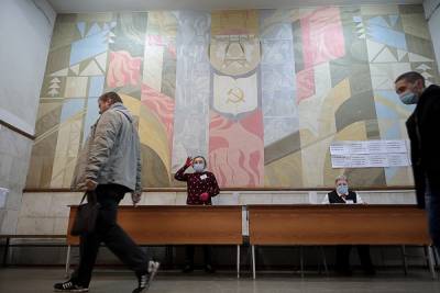 В Челябинске мундепов обвинили в нездоровом интересе к выборам в Госдуму