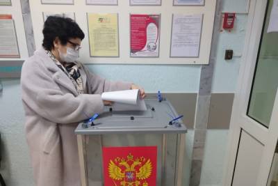 «Мы сами определяем будущее»: Галина Неваленная проголосовала на выборах