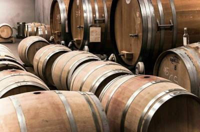 Проверки виноделов по сертификации продукции хотят отложить на год