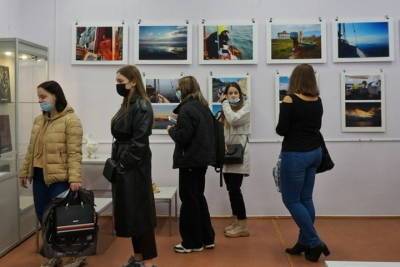 В Мурманске открылась фотовыставка «Северный берег»