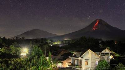 Пять тысяч человек эвакуировали из-за извержения вулкана на Канарских островах