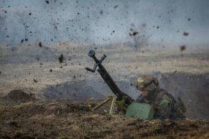 Боевики атаковали город на Луганщине: есть раненые. ФОТО