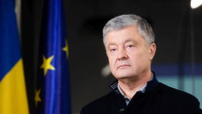 Порошенко призывает мир не признавать выборы в Госдуму РФ