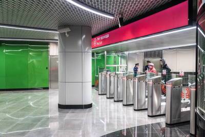 С октября поездку на метро в Москве можно будет оплатить «лицом»
