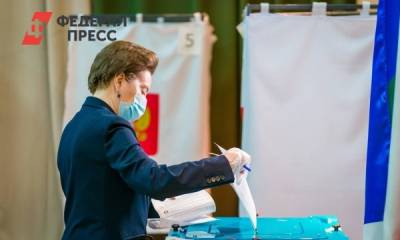Наталья Комарова проголосовала в Ханты-Мансийске