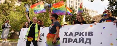 Расслабившиеся украинские геи и лесбиянки со страхом ждут...