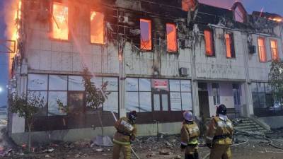 Два человека погибли при пожаре в гостинице Хасавюрта