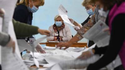 «Единая Россия» лидирует на выборах в заксобрание Красноярского края