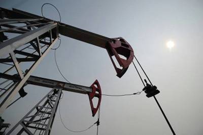 Нефть Brent торгуется выше $74 за баррель впервые со 2 августа