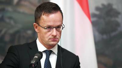 Глава МИД Венгрии может не попасть на Генассамблею ООН, потому что вакцинировался "Спутником V"