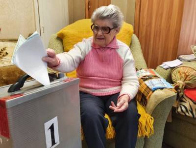 На выборах в Рязани проголосовала 100-летняя пенсионерка