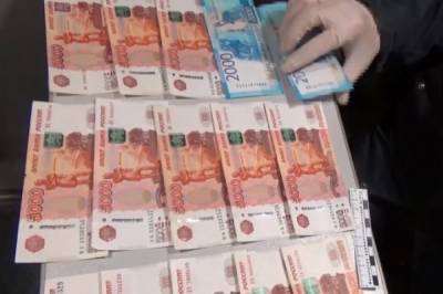 Более 43 млн в рублях и валюте изъяли у жителя Хабаровска