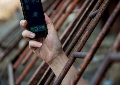 «Базара не будет»: заключенным отключат мобильные телефоны