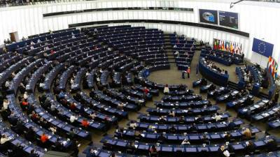 В Европарламенте одобрили доклад об ужесточении политики ЕС в отношении России