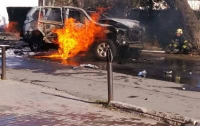 В Днепропетровске взорвали автомобиль с командиром взвода