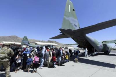 В Госдепе сообщили об эвакуации 28 граждан США из Кабула