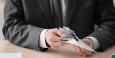 Зарплаты в конвертах: Гетманцев предупредил бизнес о проверках