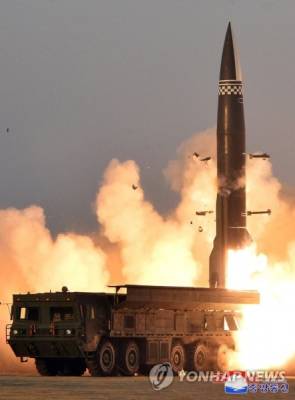 Северная Корея запустила еще две баллистические ракеты