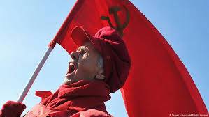 Коммунисты России вышли на митинг против возврата рабства, обчитавшись «Панорамы»