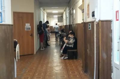 В Хабаровском крае заведующую поликлиникой будут судить за взятки