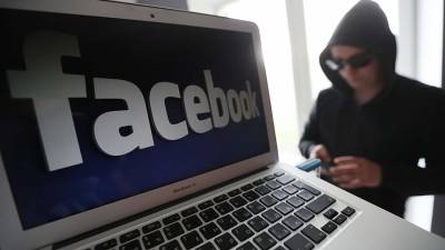 WSJ сообщила о бездействии Facebook при использовании соцсети в преступных целях