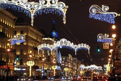 Никакого праздника: в Петербурге пока не нашли оформителя украшений к Новому году