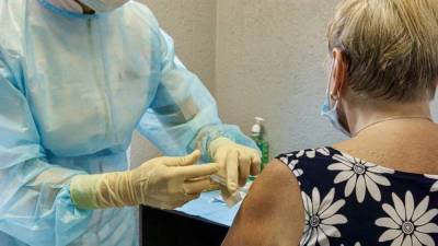 Полплана выполнено: В Югре продолжается вакцинация от COVID-19