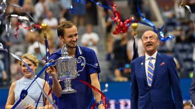 Отец Медведева рассказал о реакции на победу сына в финале US Open