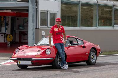 На тестах Ferrari поработали Сайнс, Шварцман и Фуоко