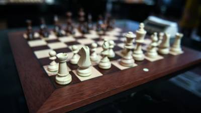 Российские шахматисты победили китайцев в первом матче полуфинала онлайн-олимпиады