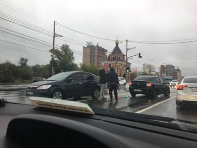 На Московском шоссе из-за ДТП затруднено движение