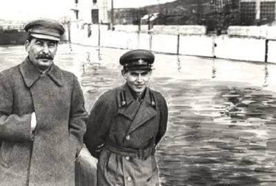 Зачем Ежов предлагал Сталину переименовать Москву