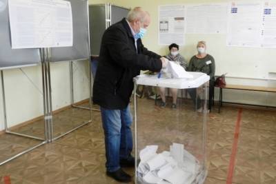 Житель Рассказова отметил день рождения голосованием на выборах